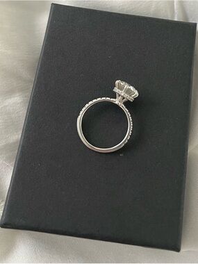 Lab Grown 2.5ct Hidden-Halo round 6-prong Engagement Ring size 6